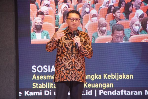 Bambang Arianto Direktur Asesmen dan Kebijakan KSSK