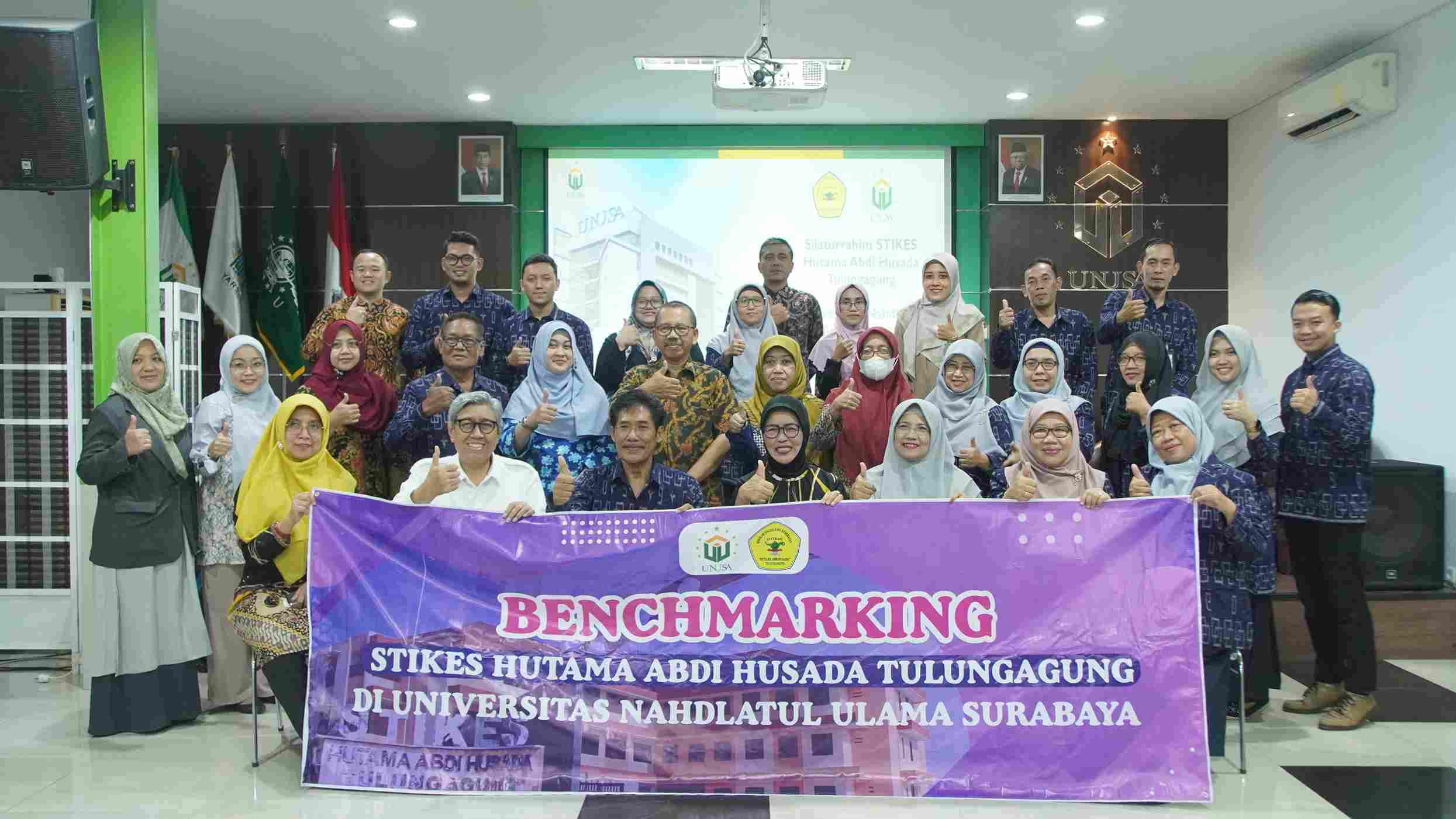 Lakukan Benchmarking Stikes Hutama Abdi Husada Tulungagung Sambangi 